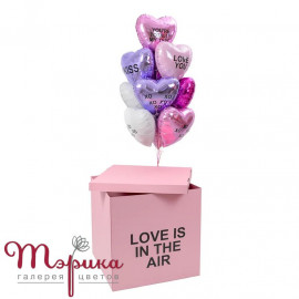 Коробка сюрприз з гелієвим фонтаном куль "Love is in the air"